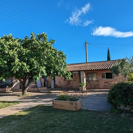 Hôtel Lubea Camping à Apt Extérieur photo