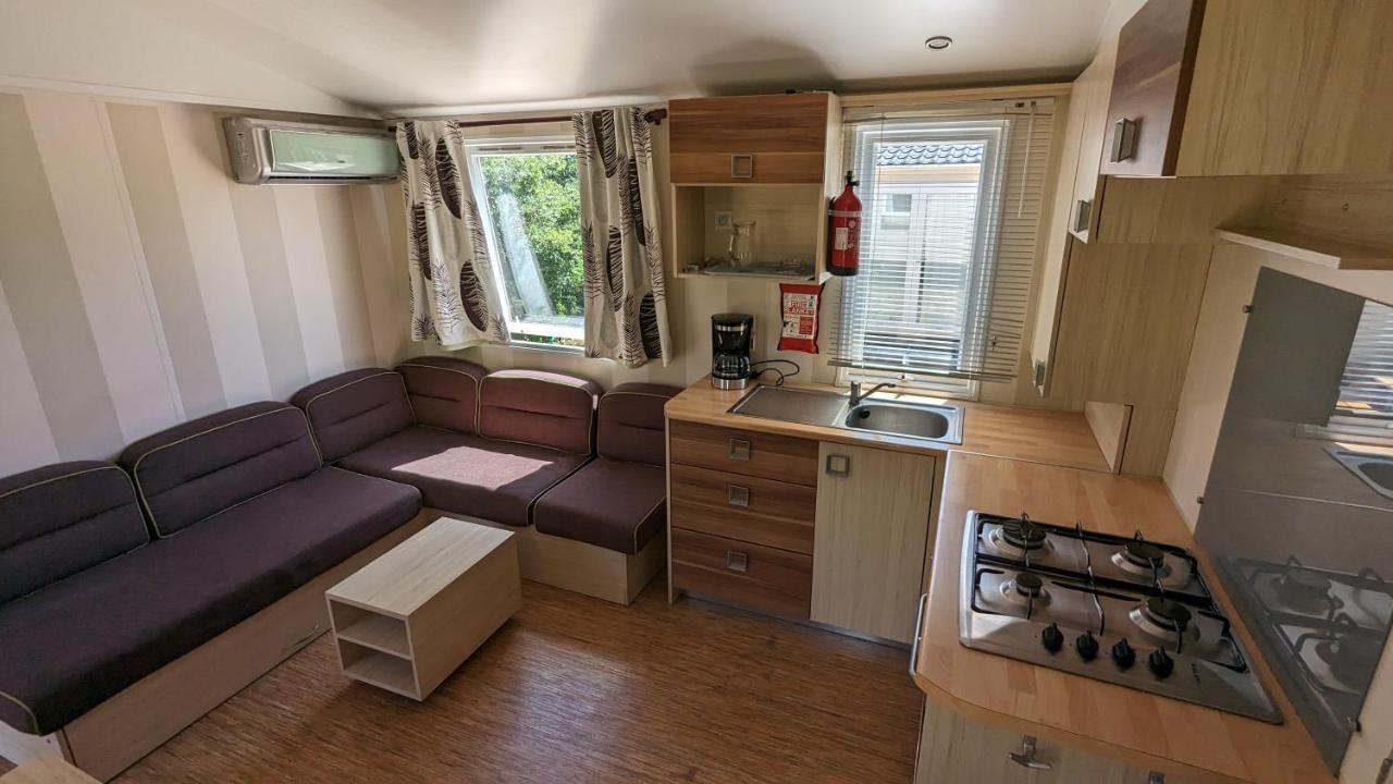 Hôtel Lubea Camping à Apt Extérieur photo